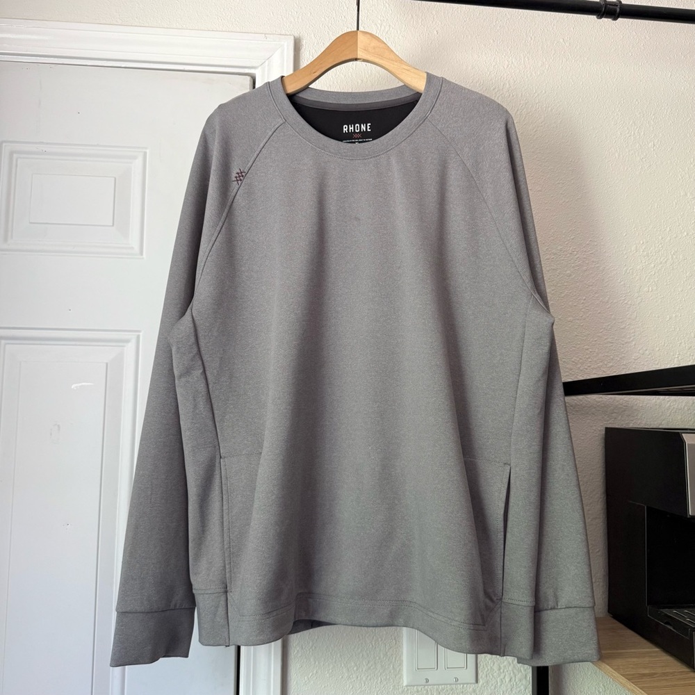 RHONE heather grey crew neck raglan long sleeve pullover athletic sweater